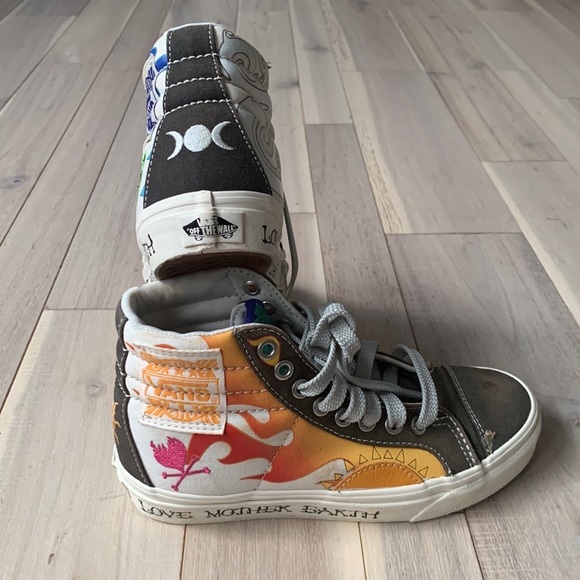 VANS - Picture 2 of 9